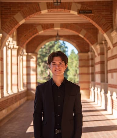Profile photo of Riley Leong